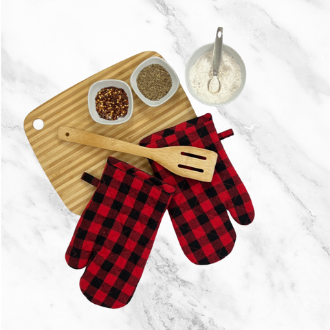 Pair of Nordic Style Heat-Resistant Oven Mitts - Anti-Burn Microwave Gloves