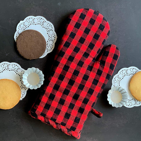 Pair of Nordic Style Heat-Resistant Oven Mitts - Anti-Burn Microwave Gloves